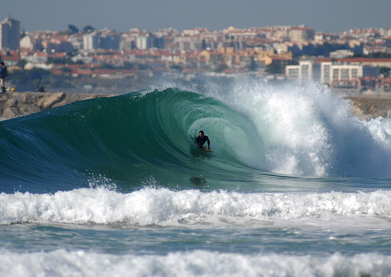 Surfing in Costa da Caparica